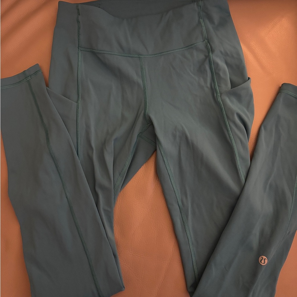 teal Lululeom leggings great condition size 4